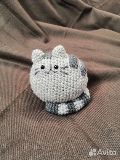 Pusheen cat вязаный