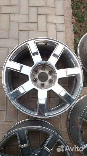 Оригиналы R22 6x139.7 Cadillac можно с 285/45/22