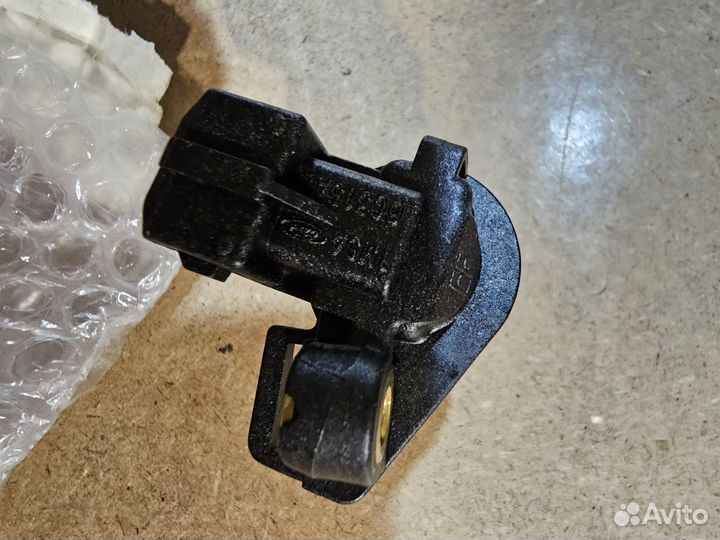 Датчик положения коленвала 1.8 tdci 75-110 л.с