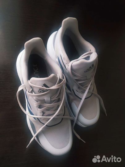 Кроссовки adidas