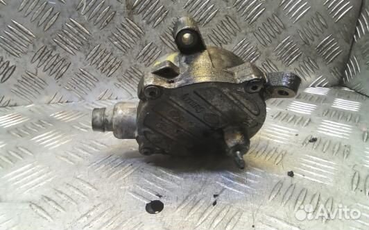 Насос вакуумный volvo V70 2 (DBN06KX01)