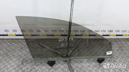 Стекло двери передней правой audi A8 D3 (70F05E301