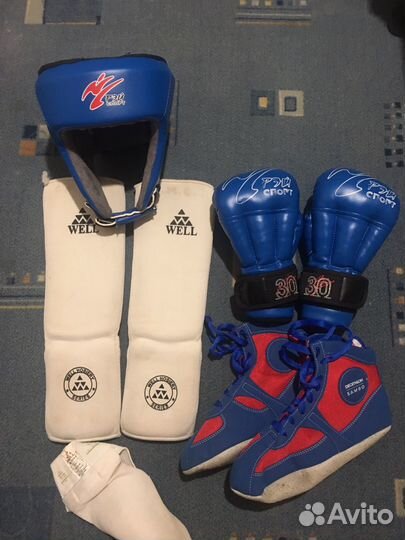 Набор одежды и экипировки для рукопашного боя