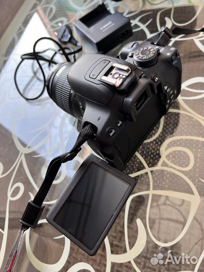 Зерк.фотоаппарат canon 700 D EF-S 18-55mmDC III