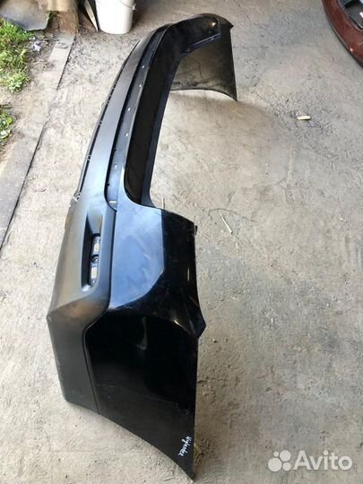 Бампер задний toyota