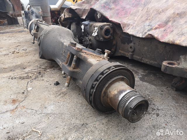 Передний мост от экскаватора е170w. Редуктор мост погрузчика 7fgl15. Электропортальный мост zf ave 130. Передний мост катерпиллер 432. Мост экскаватора.