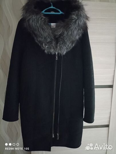 Пальто зимнее с натуральным мехом
