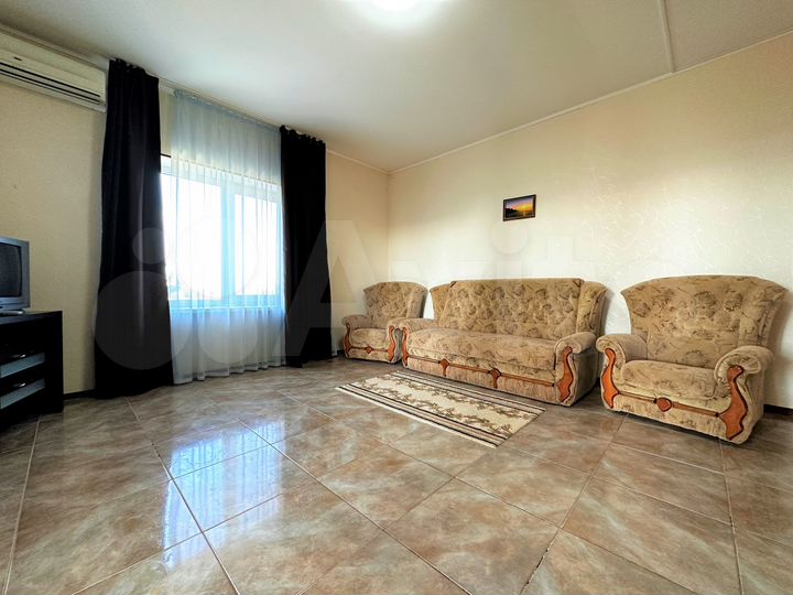 Гостиница, 1670.6 м²