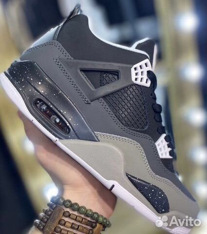 Nike Air Jordan 4