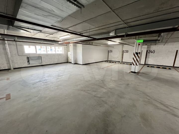 Машиноместо, 13 м²