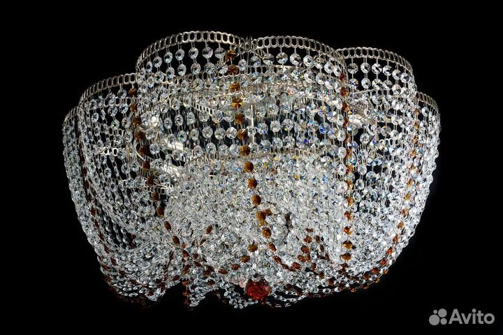 Хрустальная люстра 