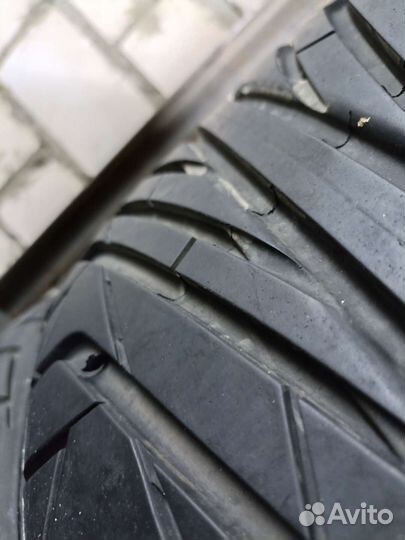 Triangle TR968 265/30 R19