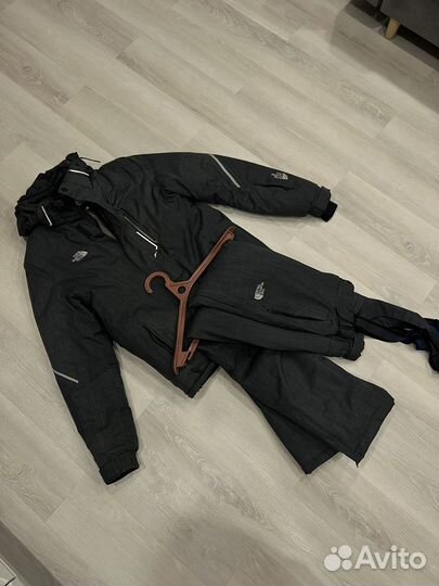 Горнолыжный костюм