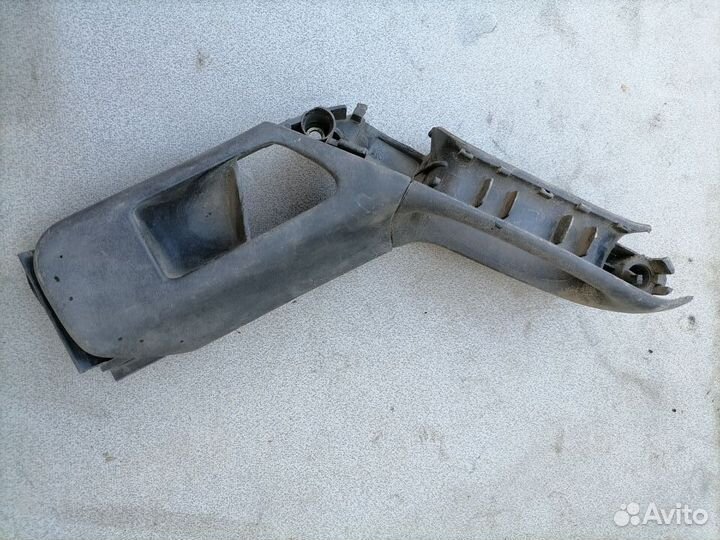 Ручка двери перед.внутр.прав. Volkswagen Golf III