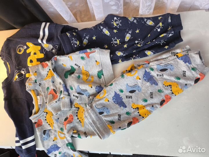 2 комплекта одежды