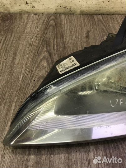 Фара передняя левая Ford Focus 2 хетчбэк 5-ти дв