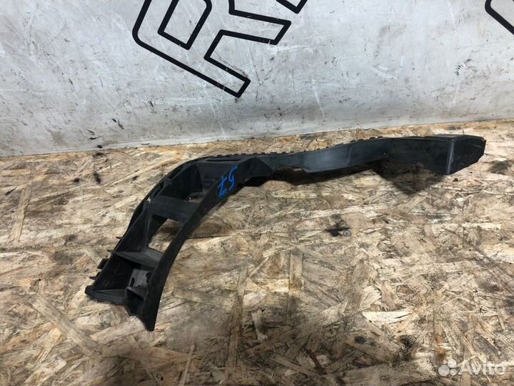 Кронштейн бампера задний правый Volkswagen Tiguan