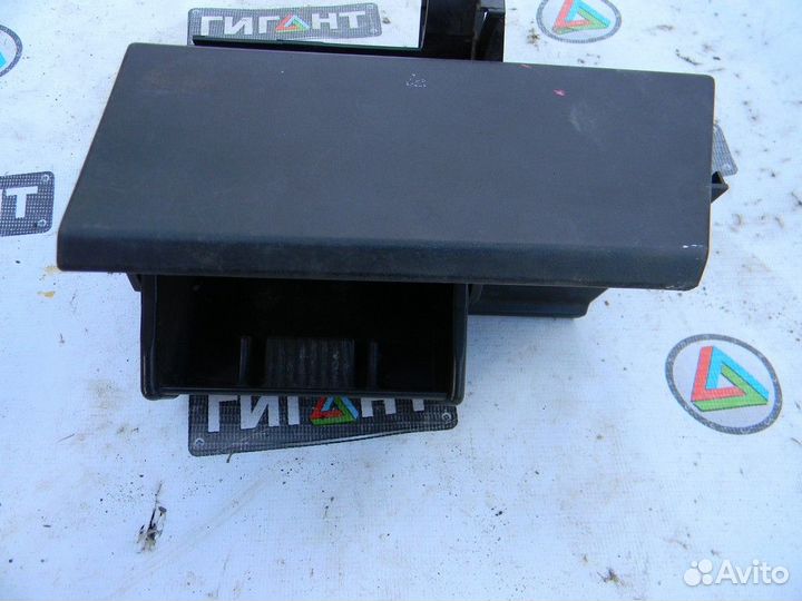 Пепельница передняя Vectra A 1988-1995