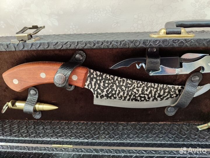 Набор шампура, топорик походный, нож в чемодане