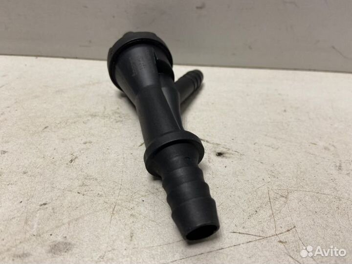 Клапан вентиляции картерных газов Volkswagen