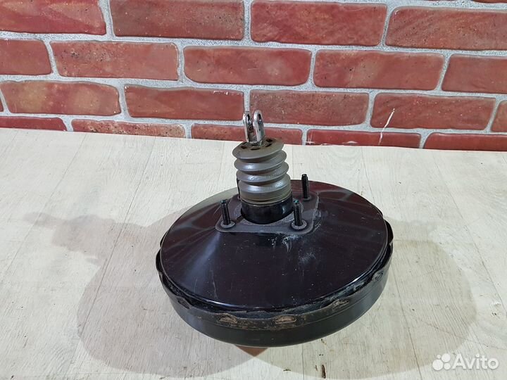 Вакуум тормозов Mitsubishi asx 1.6