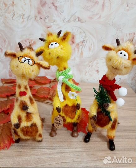 Жираф - вязаная игрушка