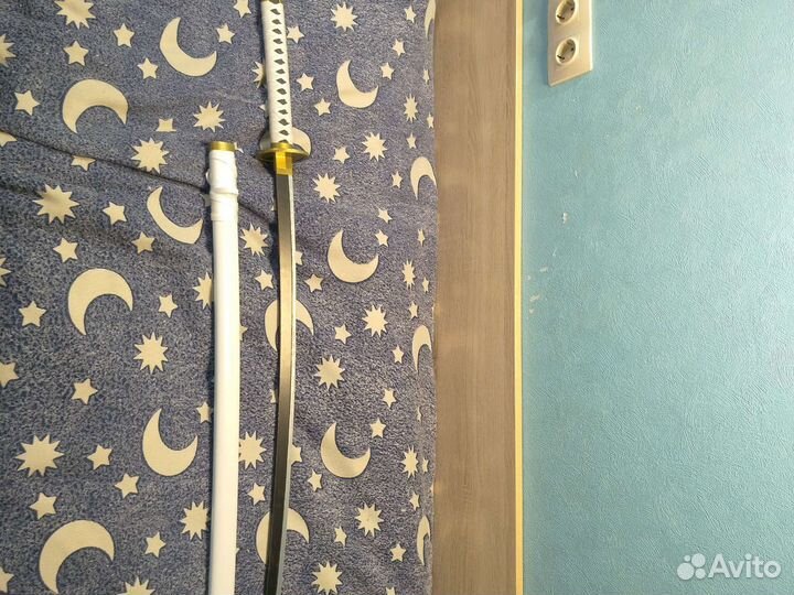 Деревянная-пластиковая катана из аниме Ван пис