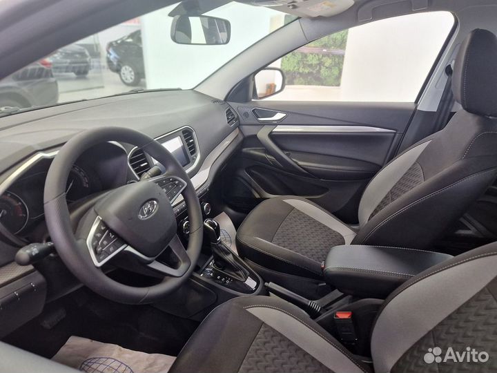 LADA Vesta 1.8 CVT, 2024