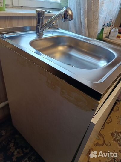 Тумба с раковиной для кухни со смесителем