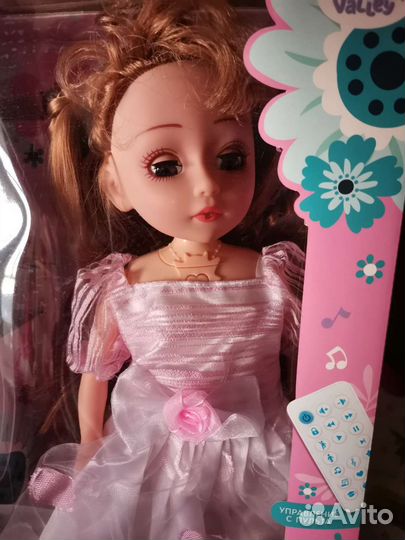 Кукла интерактивная