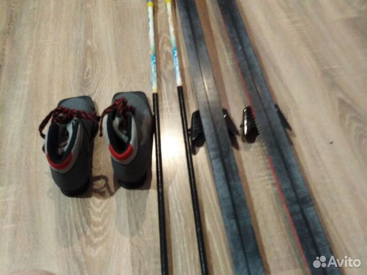 Лыжи детские с ботинками + палки