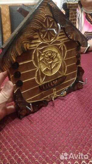 Ключница настенная из дерева