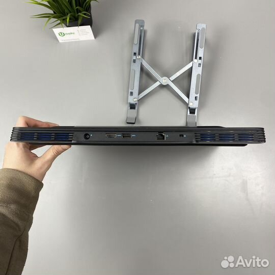 Ноутбук Dell i7-9/8 озу/GTX/SSD/IPS