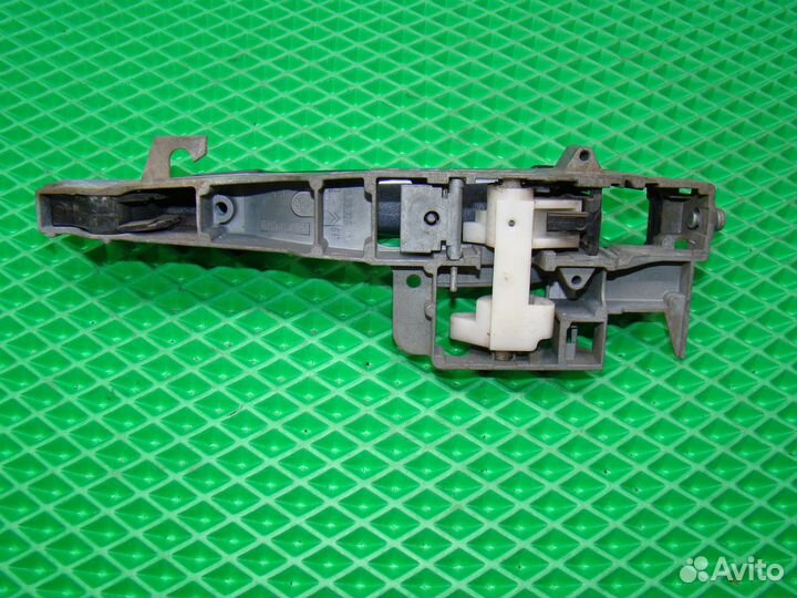 Ручка двери передняя левая Реugeоt 407 Пeжо 407