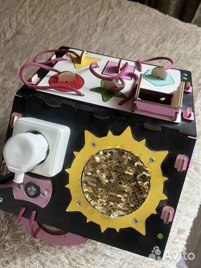 Бизиборд домик