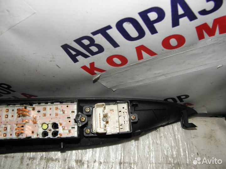 Блок управления стеклоподъемниками Mazda 6 GG