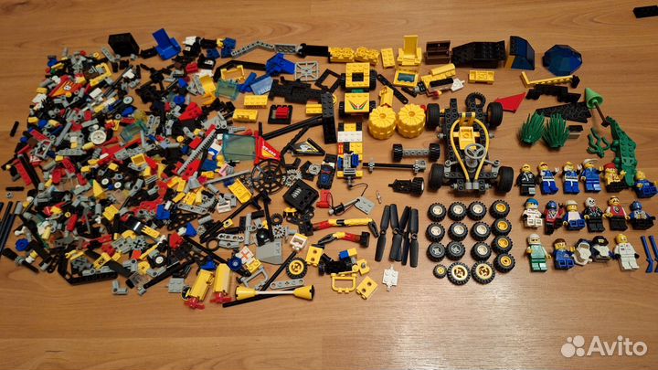 Lego. Лего специальные детали 90-ых годов