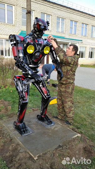 Робот Виталик;робот;статуя;автосервис;сервис;шином