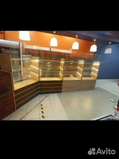 Витрины для пекарни новые
