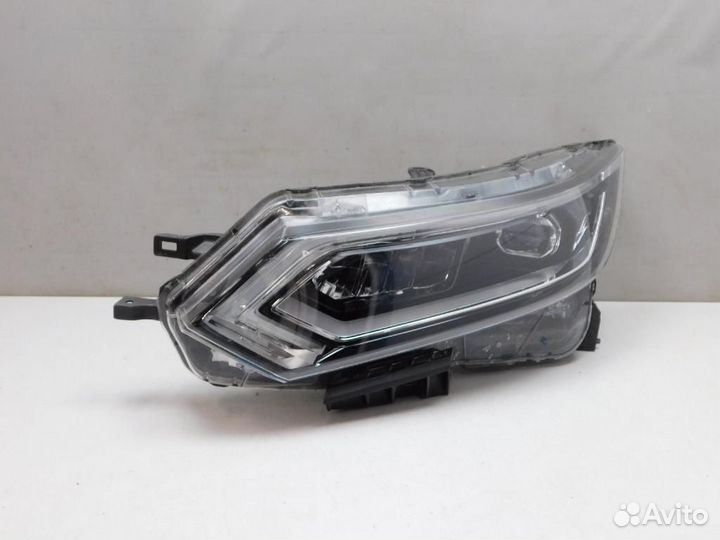 Фара левая Nissan Qashqai