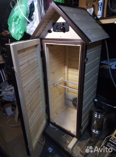 Коптильня холодного и горячего копчения