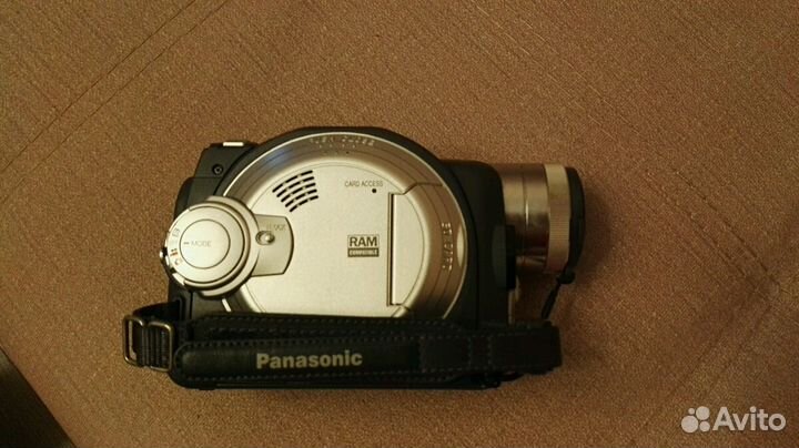 Видеокамера Panasonic VDR-M70GC