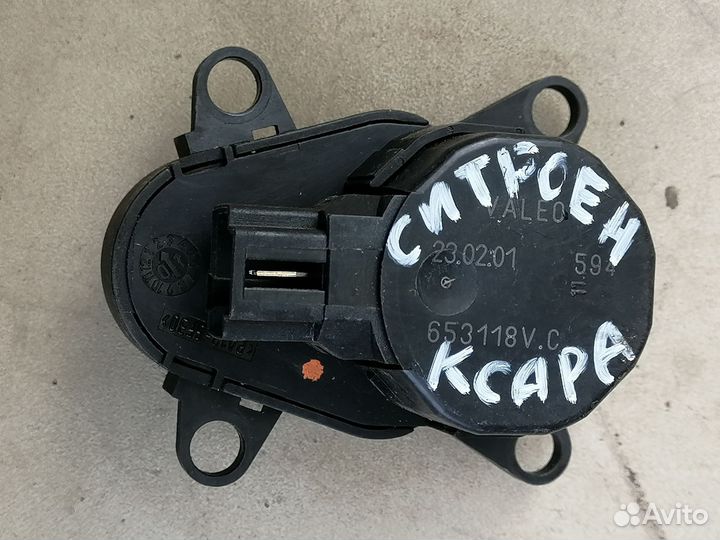 Моторчик заслонки отопителя для Citroen Xsara