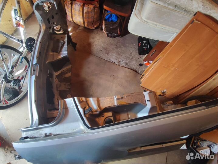 Заднее правое крыло, четверть