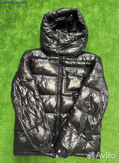 Пуховик Moncler для стильных зимних прогулок