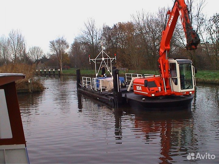 Земснаряд с ковшом