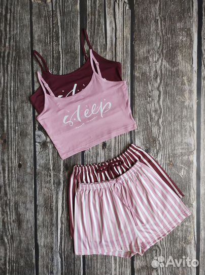 Пижамы женские