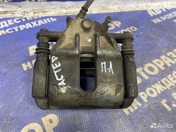 Передний левый суппорт Renault Duster кроссовер