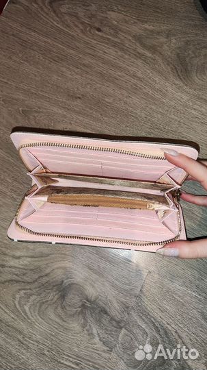 Кошелек женский с отделениями