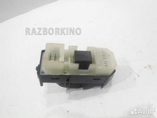 Кнопка стеклоподъемника